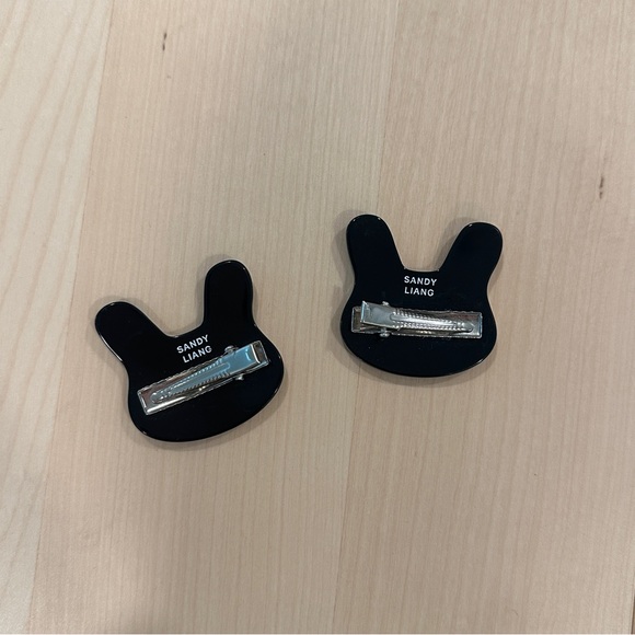 Sandy Liang Terminator Barrettes in Boba - Picture 2 of 3